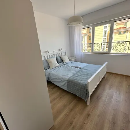 Apartment Cosy With Sea View In Complex Panorama