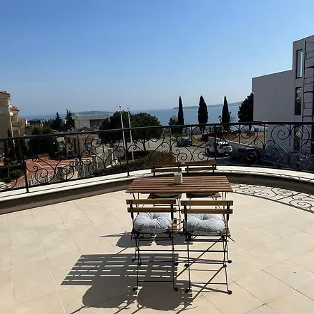 Cosy With Sea View In Complex Panorama Tchernomorets