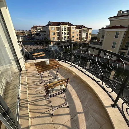 Cosy With Sea View In Complex Panorama *