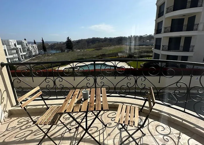 Cosy With Sea View In Complex Panorama * Черноморец