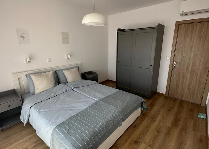 Cosy With Sea View In Complex Panorama Черноморец